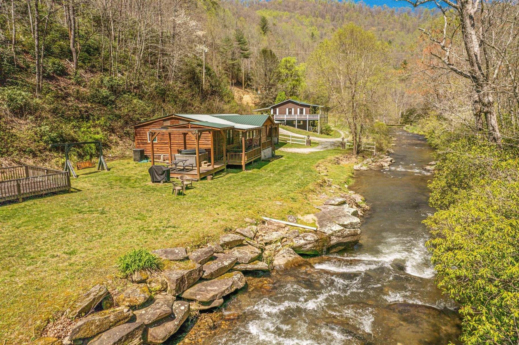 Waterfall Hideaway Bryson City Exterior foto